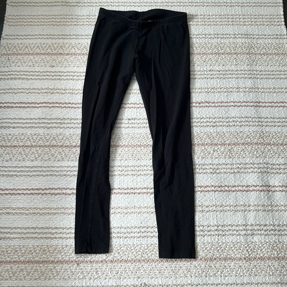 black leggings
